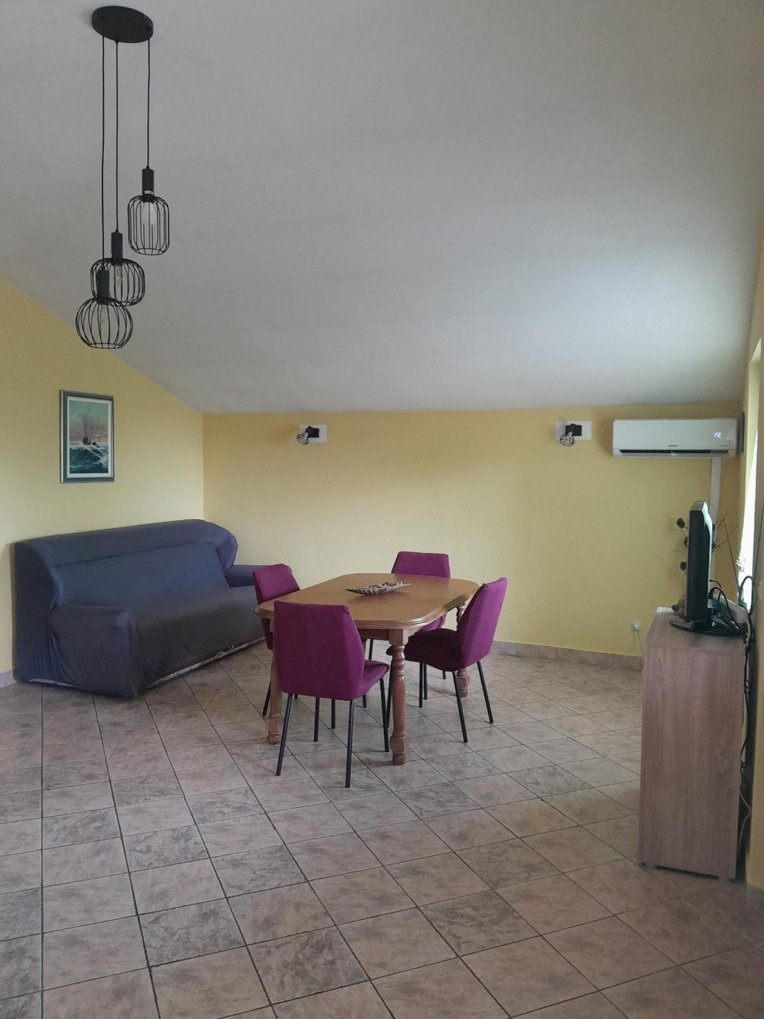 Apartments With A Parking Space Mudri Dolac, Hvar - 4043 Vrbanj Bilik gambar
