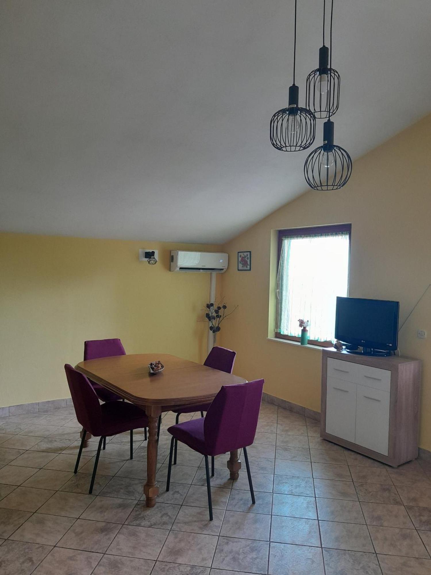 Apartments With A Parking Space Mudri Dolac, Hvar - 4043 Vrbanj Luaran gambar
